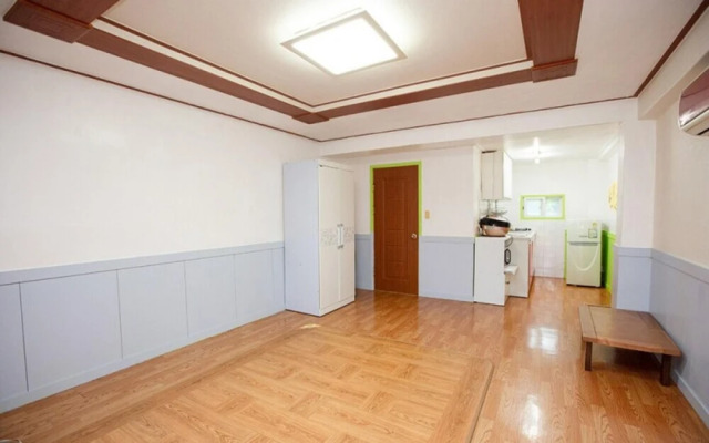 Taean Hannane Pension