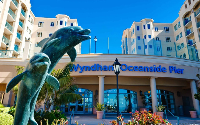 Club Wyndham Oceanside Pier