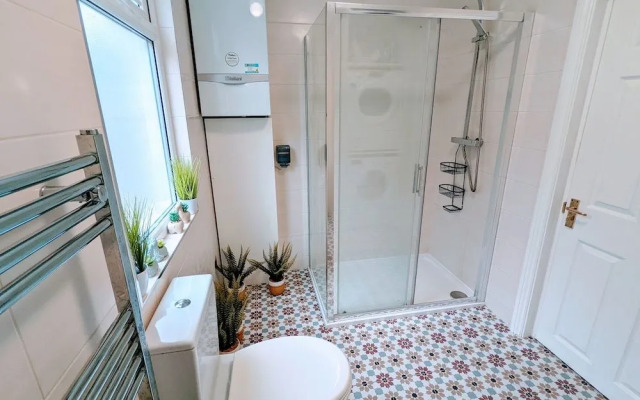 TopHome Stoke Newington