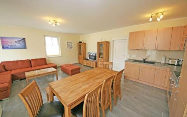 Villa Annika - Ferienwohnung 10 mit Westbalkon