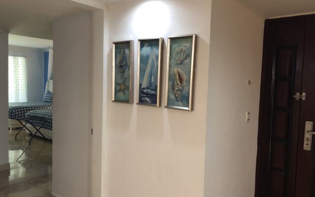 Lovely Luxury Home Near the Beach, 10 ppl