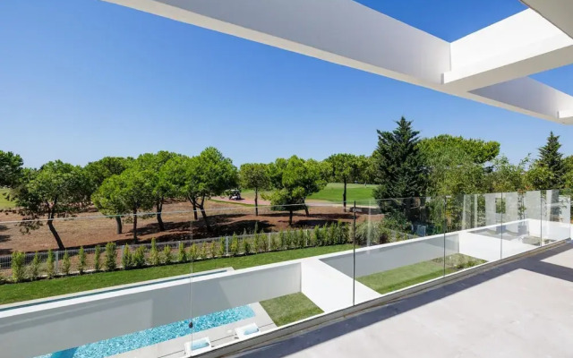 Victoria Green in Vilamoura