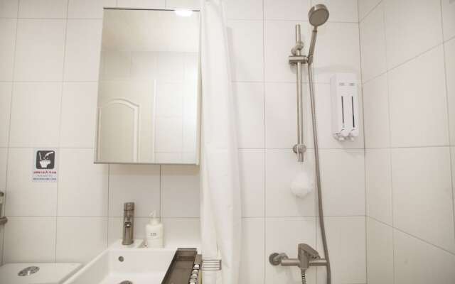Simple Room