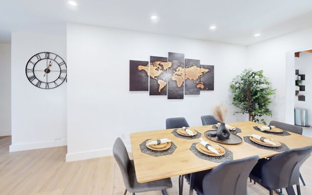 Villa Camila 5BR Luxury Home with Pool