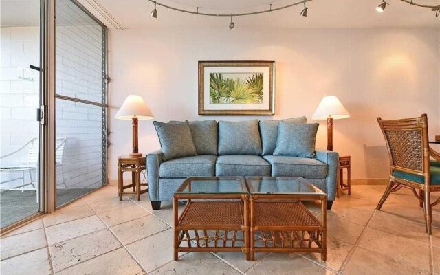 Makani Sands Condominiums