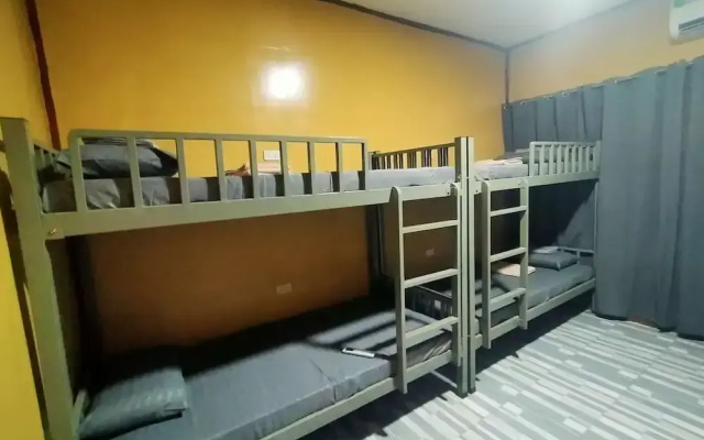 Yelcalibre Room Rentals