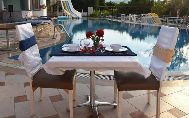 Ares Blue Hotel