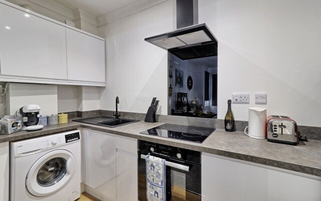 Lovely 2bed Apartment in Westcliff-on-sea!