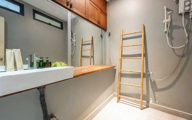 Lofty Comfort Stay-Relax by Soben Home