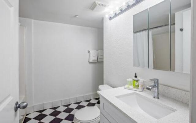 Sunrise Suites Cozumel Suite #112