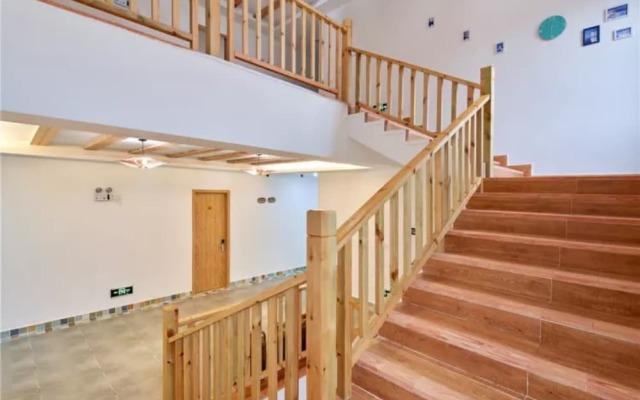 Floral Hotel Xiangfengling Hostel