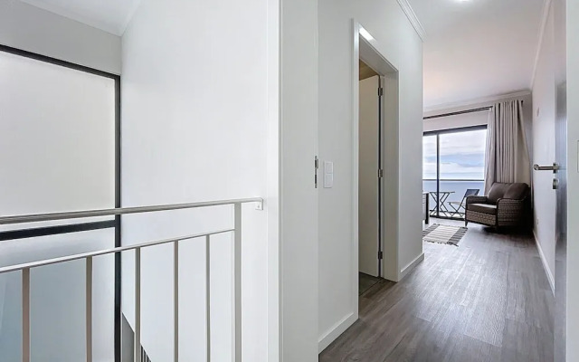 Blue Outlook Retreat by Atlantic Holiday