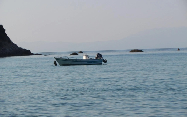 Hotel Loukas Vrachos