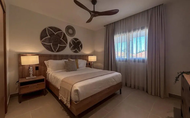 Spectacular Golf Front 3BR Apartment!