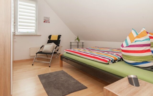 Apartment in Ilmenau With Garden, Terrace, Bbq, Deckchairs