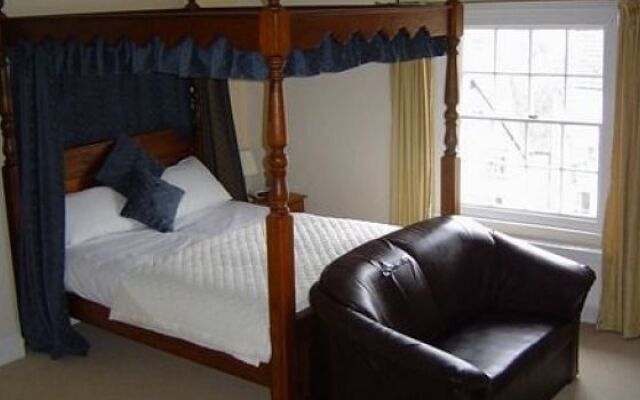 The Ship at Newnham