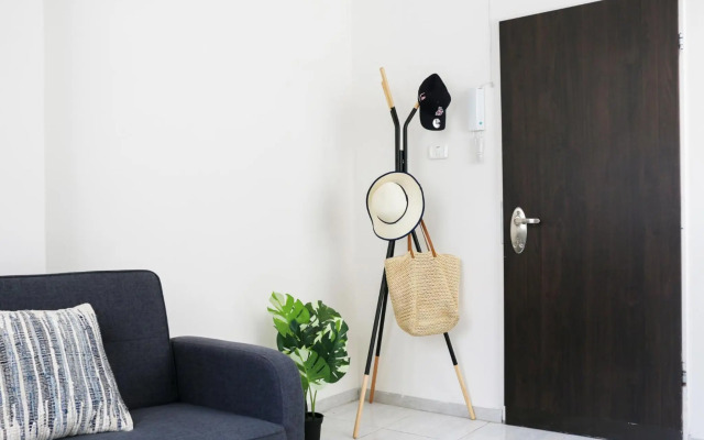 Paris Square Apartments Downtown