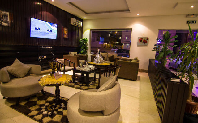 Aram House Hotel Apartments