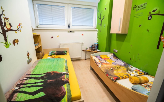 Lux Living Apartment Budic