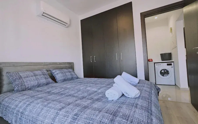 104 NIC - 402 Stay Cosmo City Suite