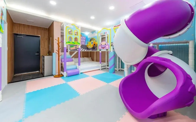 Gapyeong Youkids Poolvilla