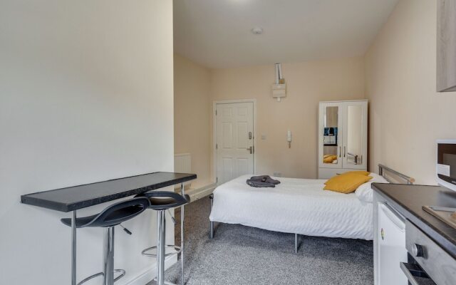 Cosy Apartment in Coventry Near Coventry University