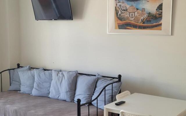 Relaxing city center west luxury studio