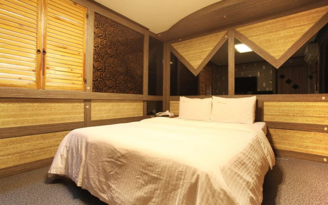 Incheon Hotel W