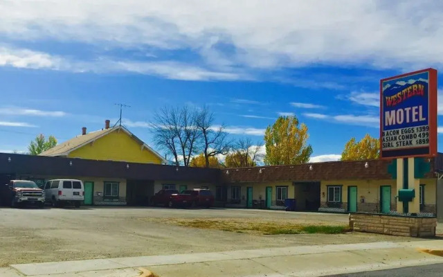 Western Motel Lovell