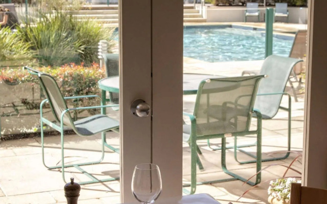 Portsea Village Resort