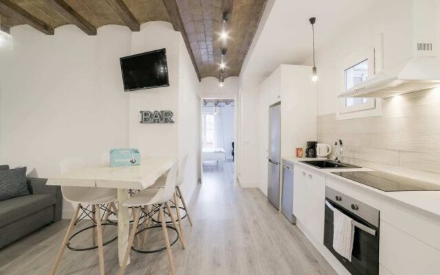Modern & Chic 2 Bed Apt in Lesseps