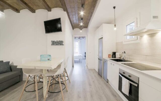 Modern And Chic 2 Bed Apt In Lesseps