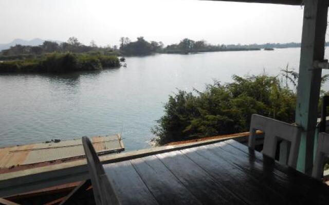 Mr. B Guesthouse