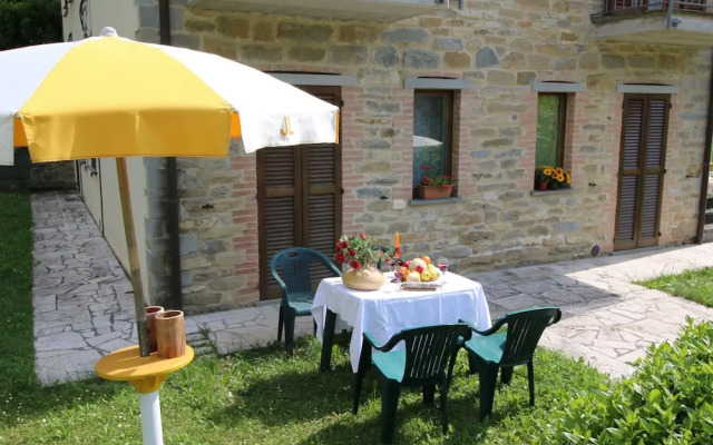 Mansion in Apecchio With Pool