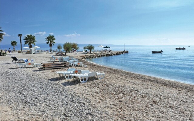 Nice Home in Kucine with WiFi, 4 Bedrooms & Hot Tub