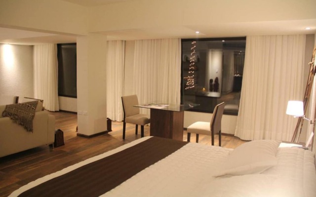 Yacht & Golf Club Paraguayo, a Tribute Portfolio Resort