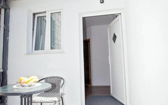 The Garden Rooms & Suites