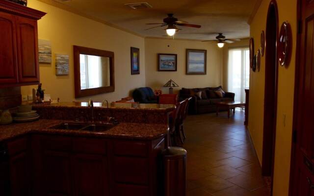 Casa Blanca 2BR CC 405-v by Casago