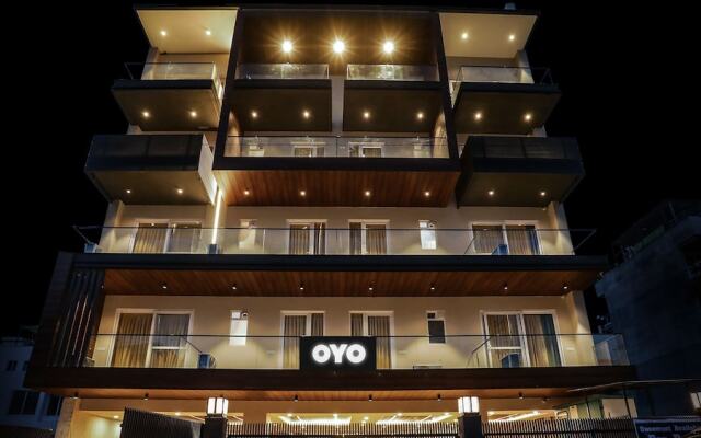 Super OYO Townhouse MA-32