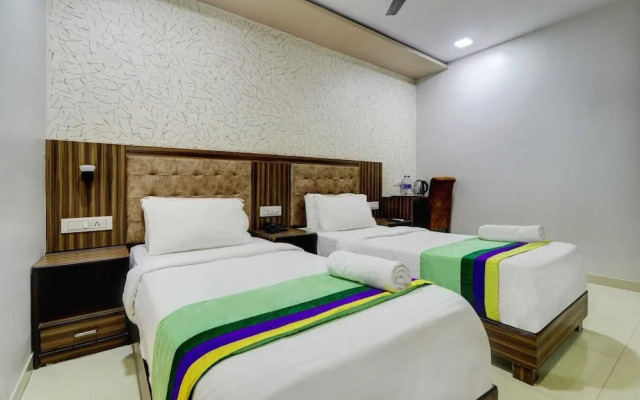 Hotel New Blue Sapphire Residency