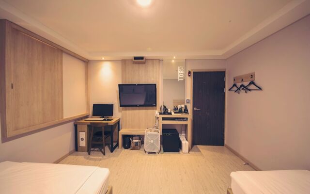 CK Hotel