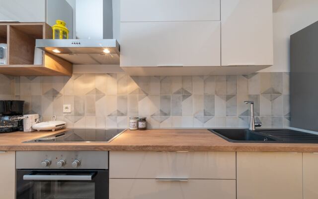 House Polus