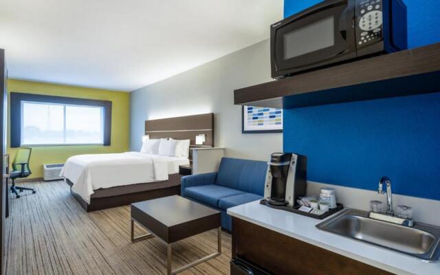 Holiday Inn Express Hotel & Suites BEAUMONT NW, an IHG Hotel