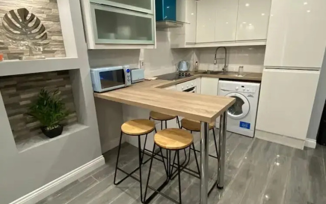 3 bed apartment near Temple Bar