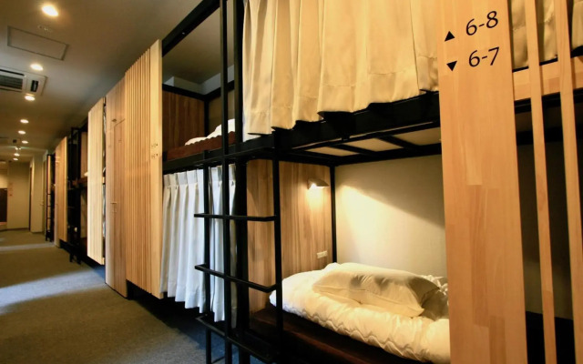 Namba Guesthouse HIVE - Hostel