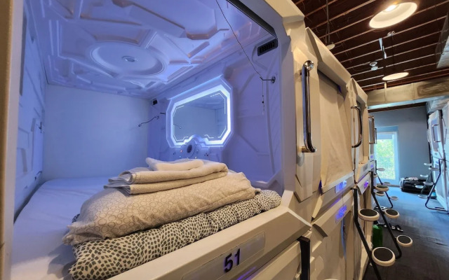 U Street Capsule Hostel