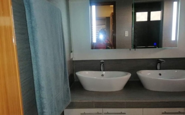 Luxury Villa at Mariveles Bataan, Philippines, Ph