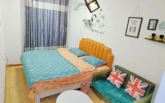 Pig Pig Sister's Apartment (Shenyang Construction University Shop)