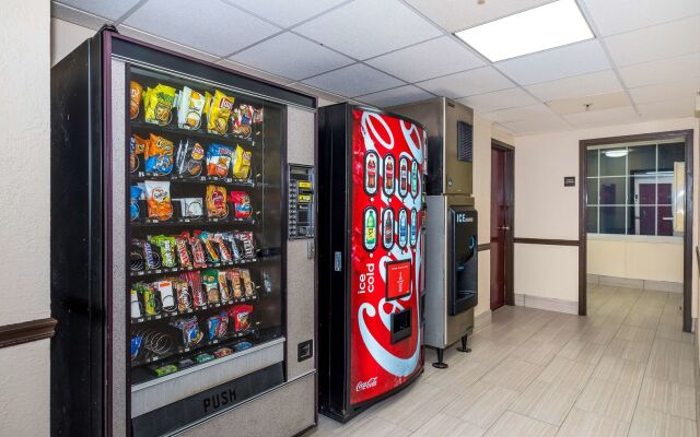Red Roof Inn Knoxville Central - Papermill Road