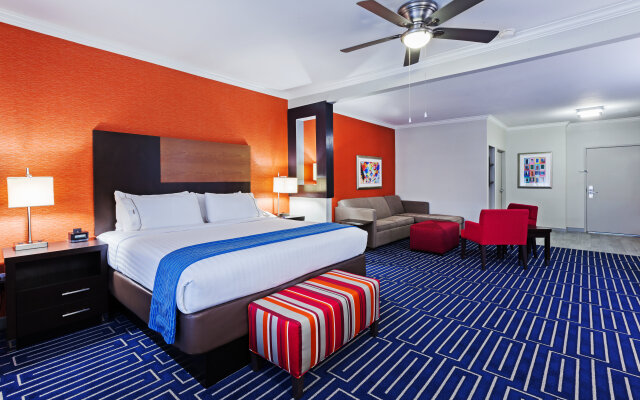 Holiday Inn Express Hotels & Suites Houston East, an IHG Hotel